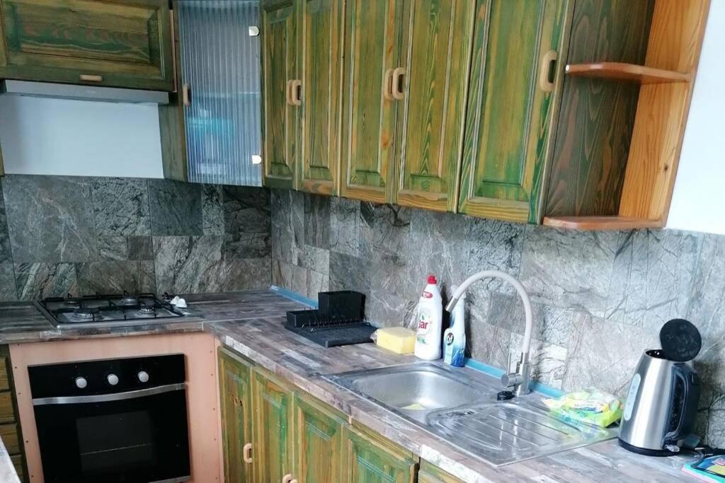 Apartman Blizko Hlavnej Stanice A Centra Mesta Bardejov Exterior foto